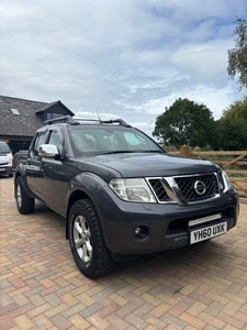 Nissan Navara 2.5 DCI Tekna Auto NO VAT - Picture 1 of 14