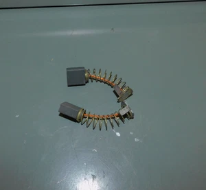 1/4" x  1/2" x  0.535" Carbon Brushes 2 pieces - Picture 1 of 1