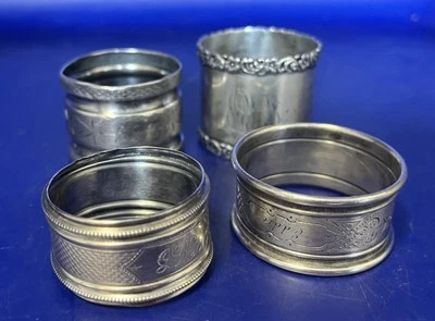 Cuatro servilleteros de plata de la época victoriana Foto 1 de 4