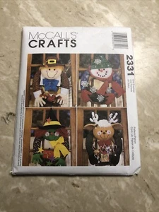 McCall's Crafts 2331, Wreaths Halloween Witch Pilgrim Snowman Sewing, Uncut - Picture 1 of 5