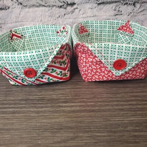 Set Of 2 Square Christmas HOLLY Fabric Bowls Holiday Decor W/ Buttons Handmade  - Picture 1 of 8