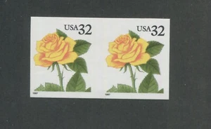 Par de estampillas de franqueo de Estados Unidos #3054a montadas sin montar o nunca montadas error troquelado faltante - Imagen 1 de 2