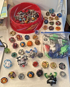 Massive Metal Fight Beyblade Collection-40 Rare Beyblades stadium & 13 launchers - Picture 1 of 24
