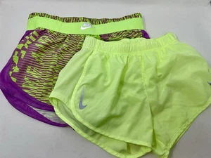 Nike Damen MEDIUM Laufshorts 2 PAAR PAKET - Bild 1 von 10
