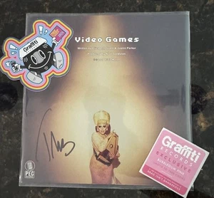 Trixie Mattel - Videospiele - Bubblegum Pink 7" signiert - Bild 1 von 4