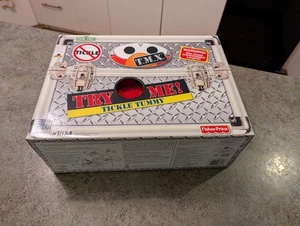 Fisher Price Sesame Street 2006 Tickle Me Elmo ~ nuevo en caja ~ sellado - Imagen 1 de 6