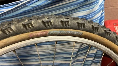 Pneu Vintage Tioga Psycho K 26 x 1.95 Orphan Tomac Anos 90 MTB 26" ATB - Imagem 1 de 4