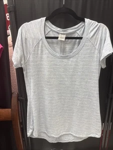 Calis Bluse von Carrie Underwood - Bild 1 von 3