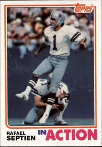 1982 Topps Football #324 Rafael Septien In Action Dallas Cowboys (NM) - Picture 1 of 2