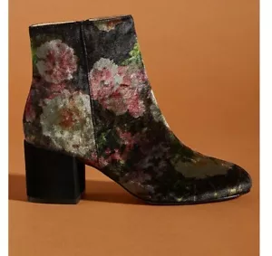 Anthropologie Printed Velvet Block Heel Ankle Boots Black Floral Size 7 - Picture 1 of 14