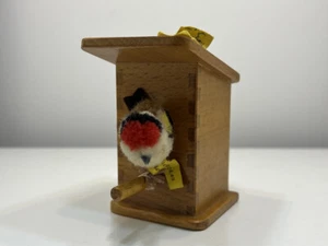 Steiff Tier Vogel 3,5cm + Vogelhaus 8,5cm. - Top Zustand - Bild 1 von 4