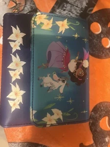 Loungefly Disney The Hunchback of Notre Dame Esmeralda & Djali Floral Zip Wallet - Picture 1 of 2