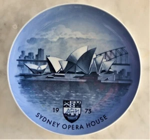 ROYAL COPENHAGEN 1973 SYDNEY OPERA HOUSE Wall Plaque Display Plate 18cm - Picture 1 of 4