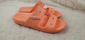 Crocs klassische Sandale pfirsichfarben Größe Damen 9 M/7 - Bild 1 von 12