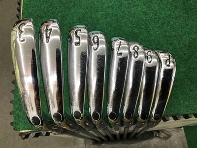 Wilson STAFF MODEL BLADE Iron Set 3-9+Pw Dynamic Gold S300 8pcs RH Golf Clubs - Image 1 of 4