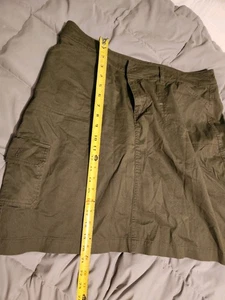Damen-Cargo-Minirock khaki grün XL 16 integrierte Shorts CJ Banks - Bild 1 von 6