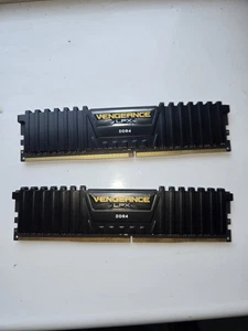 Corsair Vengeance LPX DDR4 - 2 X 8GB RAM 3000Mhz 1.35V 16-20-20-38 - Picture 1 of 2