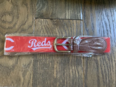 Cincinnati Reds Belt 2022 Father’s Day June 19 SGA Belt, New in Package Cover