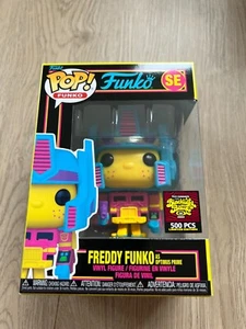 Freddy Funko como Optimus Prime (Blacklight) LE 500 piezas | 2022 SDCC Funko Fundays - Imagen 1 de 7
