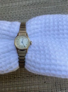 Vintage Damen Ladies Timex Assembled Philippines Classic Goldton Wine-up - Bild 1 von 4