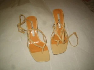 Ladies shoes ‘ ZARA ‘ – size 4 ( EU37 ) – beige good condition - Picture 1 of 4