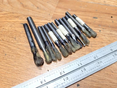 LOT OF ASSORTED CARBIDE THREAD MILLS - Image 1 of 3