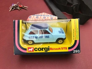 CORGI TOYS #C2932 RENAULT 5TS very rare 1979 ISSUE MINT BOXED- SOS MEDECINS - Picture 1 of 4