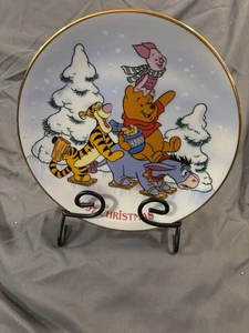 Disney "Pooh's Skating Party" 1997 Weihnachtsteller - Ferkel, Tigger, Eeyore - Bild 1 von 3