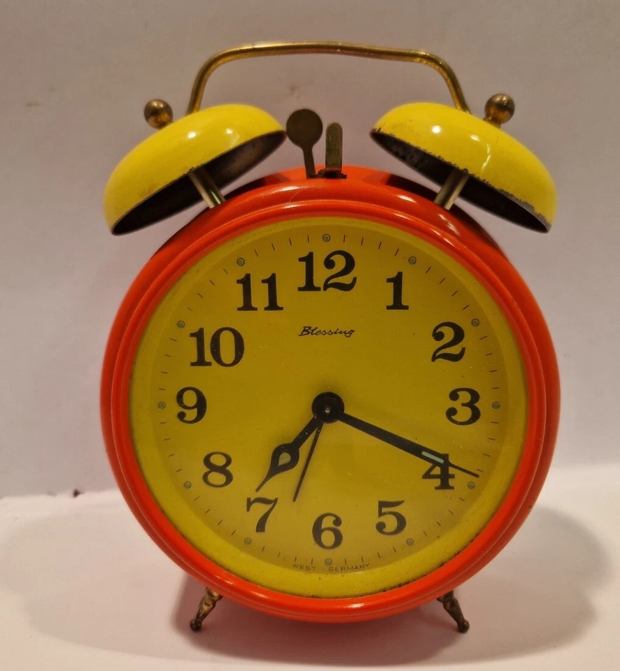 C2 VINTAGE SPACE AGE BLESSING WECKER UHR ALARM ORANGE GELB WEST-GERMANY - Bild 1 von 4