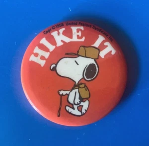 Vintage Peanuts Snoopy Hike It Tin Badge - Picture 1 of 2
