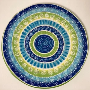 "Plato de cena de loza Pier 1 pintado a una mano Cortez 11"" verde azul REEMPLAZADO" - Imagen 1 de 5