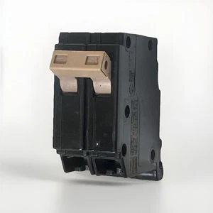 Auténtico disyuntor de pie de plástico Cutler Hammer CH270 70 Amp 240V 2 polos - Imagen 1 de 18