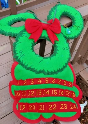 Calendario de Adviento Orejas de Mickey Mouse Exclusivo de los Parques Disney Cuenta Regresiva de Navidad Foto 1 de 2