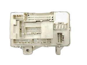 CENTRALINA PORTA FUSIBILI PER KIA Cee'd 1° Serie 91950-1H510 G4FA benzina 1396 - Foto 1 di 3