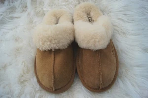 UGG Cozy Slipper Big Kids Suede Upper Size 13 100% Authentic New - Picture 1 of 6