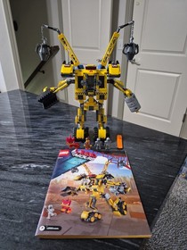 100% Complete LEGO The LEGO Movie 70814 Emmet's Construct-O-Mech W/instructions