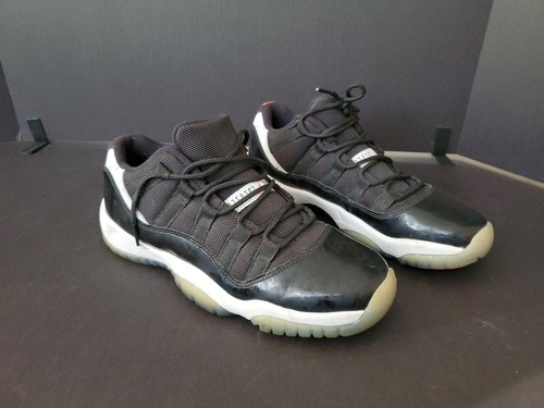 Nike Air Jordan 11 Retro XI Low INFRARED 23 GS 528896 023 Size 7Y