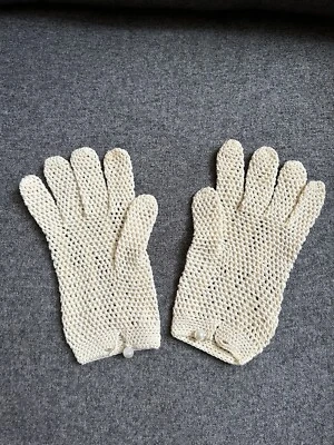 GUANTES PRIMERA COMUNIÓN VINTAGE AÑOS 40 NIÑAS GANCHILLO A MANO Foto 1 de 4