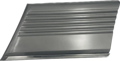 NOS! Genuine Mercedes-Benz 1266902240 Right Front Fender Trim Molding W126 - Image 1 of 4