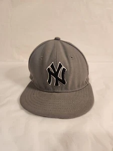 New Era Kids NY Yankees 59FIFTY Fitted Hat Size 6 1/2 - Picture 1 of 3
