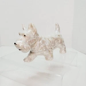 Estatuilla de cerámica vintage Scottie Terrier escocés perro iridiscente blanco Japón - Imagen 1 de 13