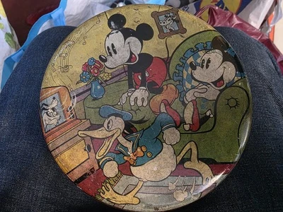 ANTIQUE WALT DISNEY BISCUIT TIN 1930'/40s RARE MICKEY & MINNIE MOUSE DONALD DUCK - Image 1 of 4