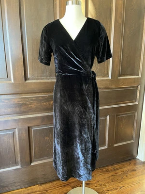 Vestido Ann Taylor Talla 6 Negro Terciopelo Envolvente Nuevo con Etiquetas Manga Corta Cuello en V Cóctel Foto 1 de 4