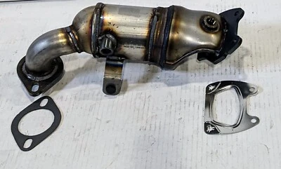 2016 2017 2018 2019 2020 RAM ProMaster 3500 3.6L V6 Left Catalytic Converter Foto 1 de 4