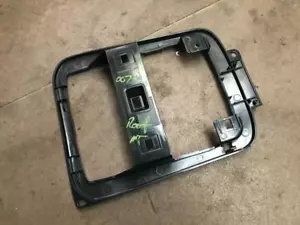 VE WM Holden Commodore Statesman SS SV6 Calais sunglasses holder bracket - Picture 1 of 2