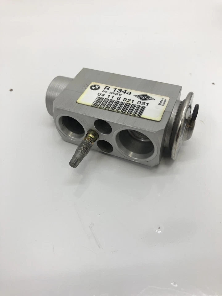 BMW E60 525i 525xi 2004-2010 530i 530xi 545i 550i unidad de climatización válvula de expansión fabricante original Foto 1 de 4