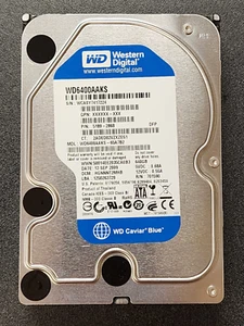 Western Digital 640GB 7200RPM SATA 3.5" HDD WD6400AAKS-65A7B2 HGNNNT2MHB - Picture 1 of 4