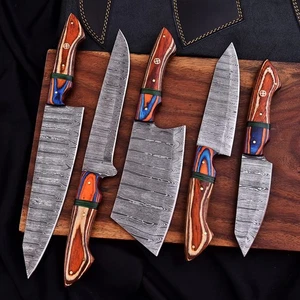 JUEGO DE 5 CUCHILLOS DE CHEF DE ACERO DAMASCO HECHOS A MANO PERSONALIZADOS MANGO DE MADERA PAKKA CON FUNDA - Imagen 1 de 6