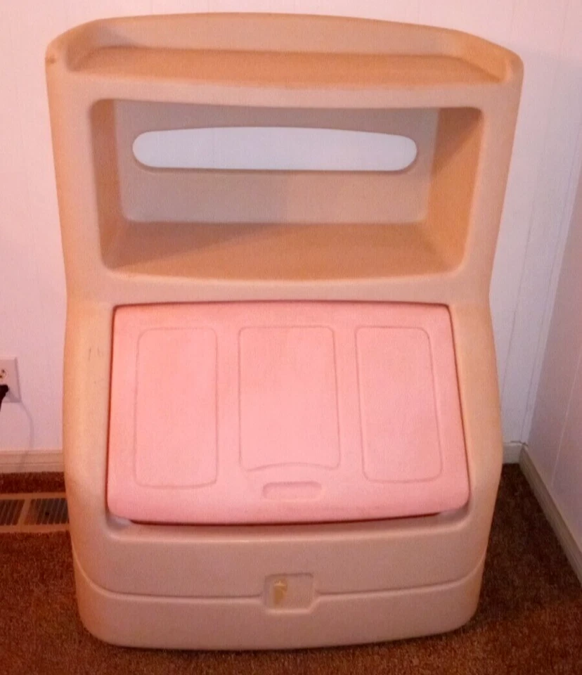 Estantería rosa paso 2 levantar y ocultar caja de juguetes almacenamiento recogida local Huntington Bch CA Foto 1 de 4