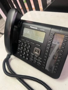 Gebrauchtes schnurgebundenes Bürotelefon Panasonic KX-DT546-B schwarz - Bild 1 von 2